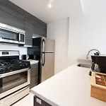 Studio On E Roosevelt Road Apt 305