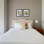 Four-Bedroom On N Orchard Street Apt 2