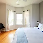 Four-Bedroom On N Orchard Street Apt 2