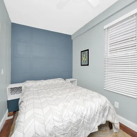 Apartment Modern 2 Bedroom In Avondale Chicago