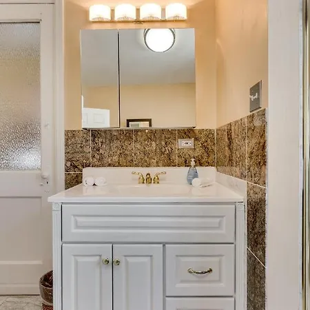 Warm & Comforting 4Br 2Ba In Andersonville *