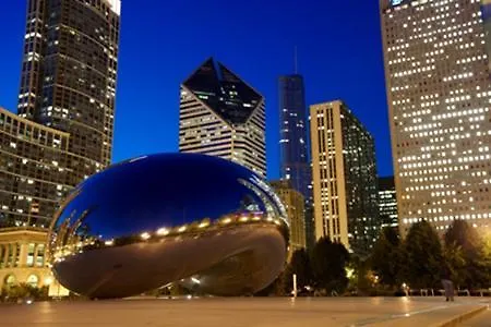 Aparthotel Oakwood At Millennium Park Plaza