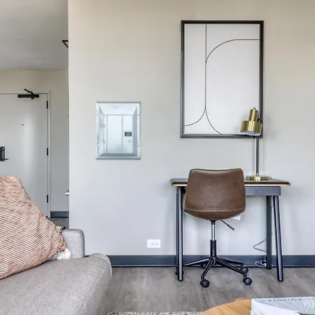 Medical District 1br W Gym Wd 1 Block To L Chi-465 Apartment