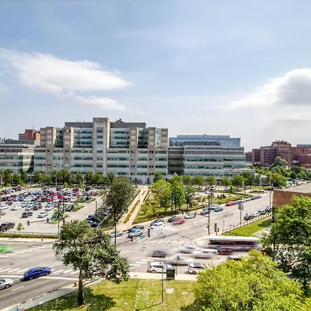 Medical District 1br W Gym Wd 1 Block To L Chi-426 Chicago
