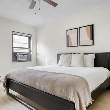 Gold Coast 2br W Doorman Gym 2 Blocks To L Chi-547