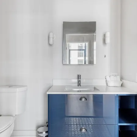 Apartment River N 1br W Gym Rooftop 1 Block To L Chi-398