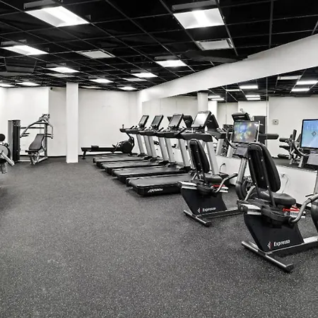 Apartment Gold Coast 2br W Doorman Gym 2 Blocks To L Chi-547