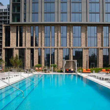 Apartment W Loop 1br W Pool Gym Wd Nr Fulton Mkt Chi-627 *