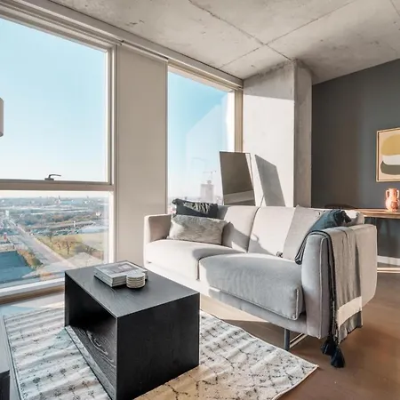Near North 1br W Doorman Wd Gym Nr I-90 Chi-870