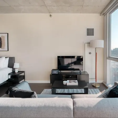 Near North 1br W Doorman Wd Gym Nr I-90 Chi-870 * Chicago