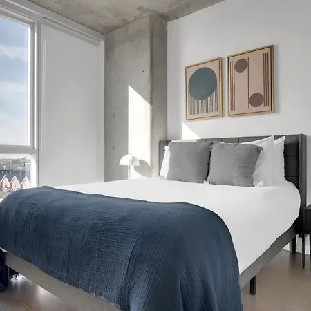 Near North 2br W Roof Gym Nr Red Line Chi-580 * Chicago