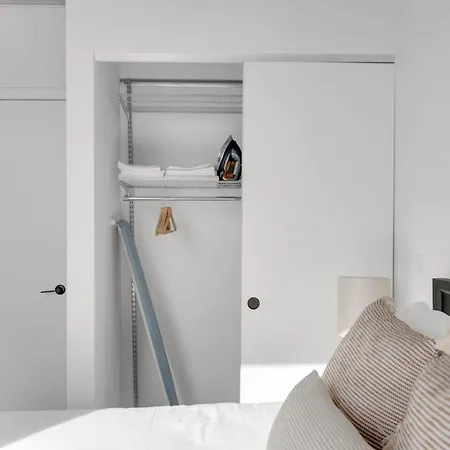 Near North 2br W Roof Gym Nr Red Line Chi-580 Apartment
