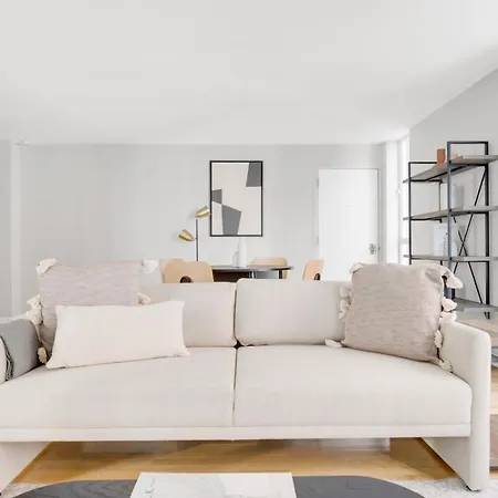 Streeterville 2br Nr Mich Ave Oak St Beach Chi-596 Chicago