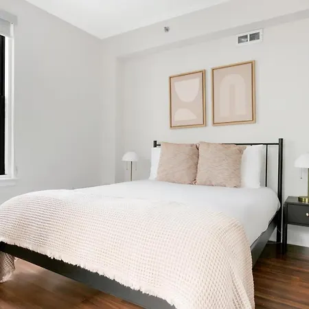 Apartment Gold Coast 2br W Gym Roof Nr Mag Mile Chi-626