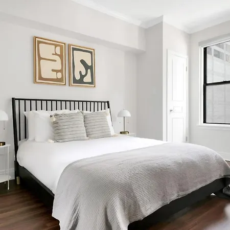Apartment Gold Coast 2br W Gym Roof Nr Mag Mile Chi-626 Chicago