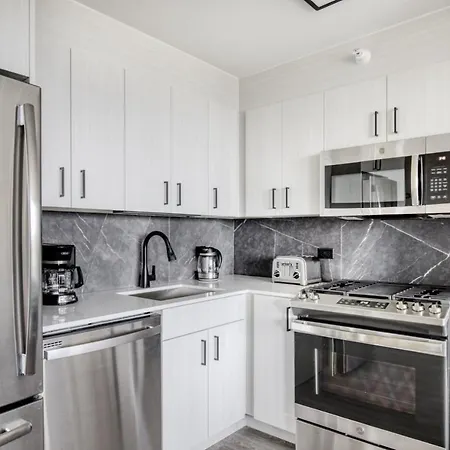 Medical District Studio W Gym Wd 1 Block To L Chi-461 Chicago