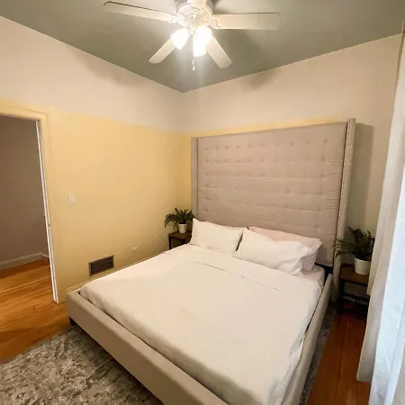 Apartment Lavish 2/2 Bath Near Lakeshore *