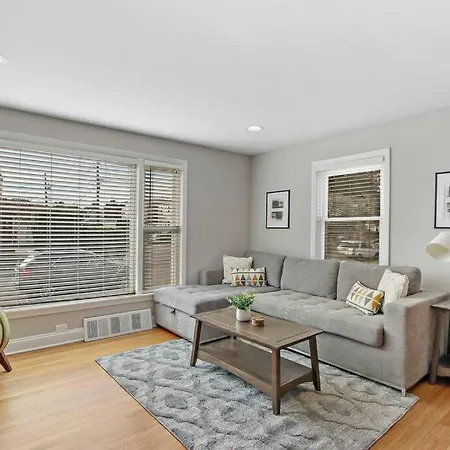 3br Sunny And Spacious - Carmen 5640 & 5641 Rep