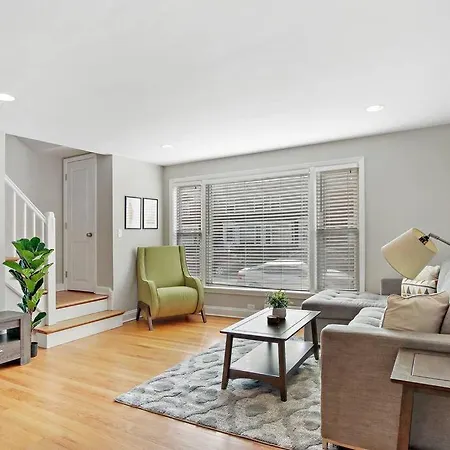 3br Sunny And Spacious - Carmen 5640 & 5641 Rep Apartment *
