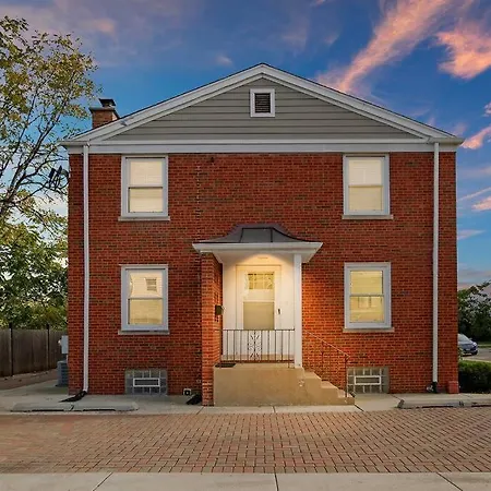 Apartment 3br Sunny And Spacious - Carmen 5640 & 5641 Rep *