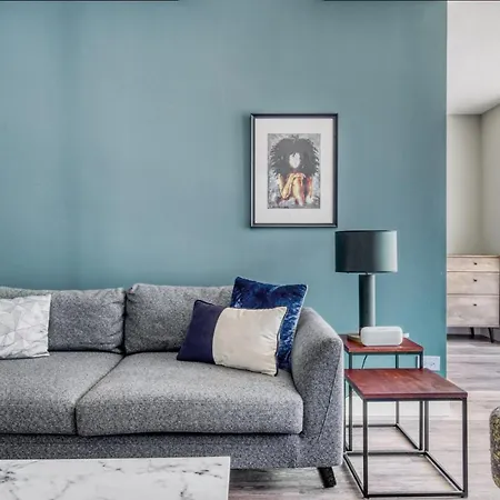 Apartment Gold Coast 1br W Gym Terrace Nr The L Chi-64 Chicago