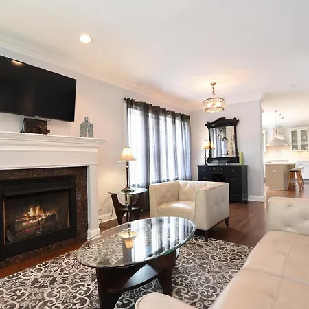 Apartment Luxury Near Wrigley, Boystown & Andersonville *