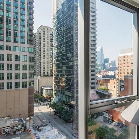 River North Jr 1br W Game Nr L Chi-971 Chicago