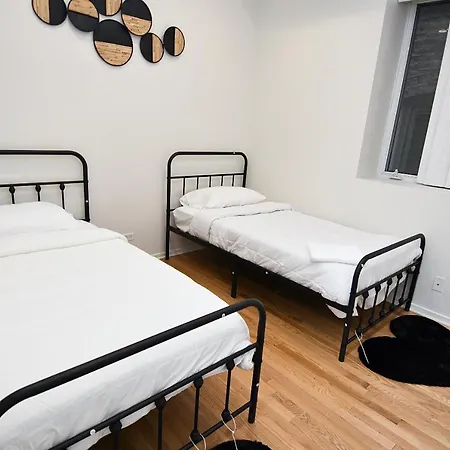 Wicker Park 2br Pad With Patio *