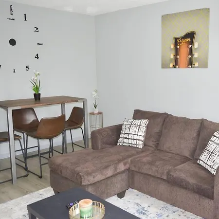 Cozy North Side For Exploring Chicago