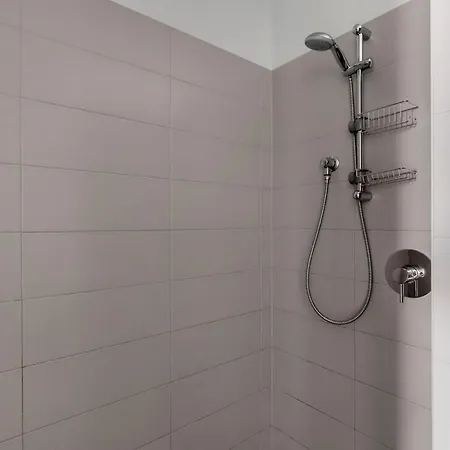 South Loop 2br W Jacuzzi Rooftop Nr Colleges Chi-992 Chicago