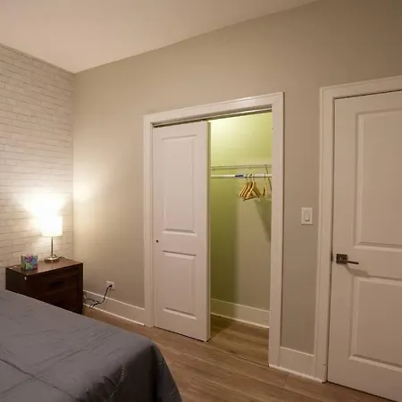 Vibrant 4br Haven In Historic Hyde Park, Near Uchi Chicago