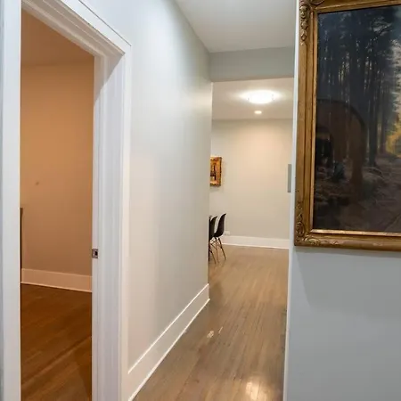 Vibrant 4br Haven In Historic Hyde Park, Near Uchi Chicago