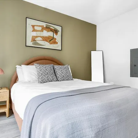 Apartment Loop W Pool Gym Lounge Nr Riverwalk Chi-648 *