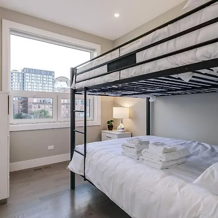 Holiday home Breathtaking Downtown Penthouse B - Sleeps 11 *