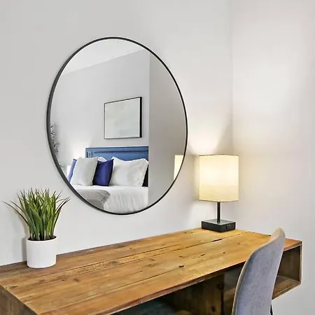 Apartment 3br Roomy & Furnished Apt With In-unit Laundry - Bstone 1 *