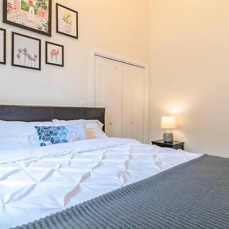 Views And Convenient 3br For Group Of 8 Guests Near Mccormick, Shedd Aquarium, Museum Campus & Navy Pier Apartment *