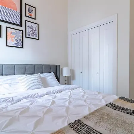 Views And Convenient 3br For Group Of 8 Guests Near Mccormick, Shedd Aquarium, Museum Campus & Navy Pier Apartment Chicago