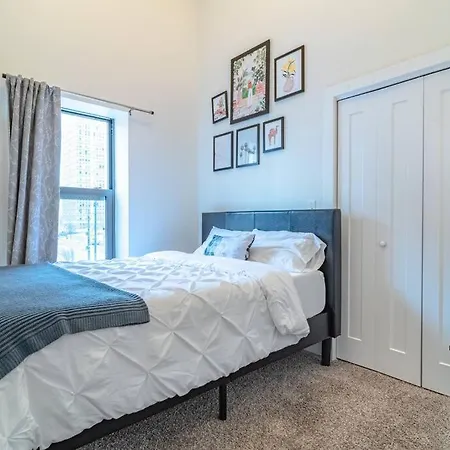 Views And Convenient 3br For Group Of 8 Guests Near Mccormick, Shedd Aquarium, Museum Campus & Navy Pier Chicago