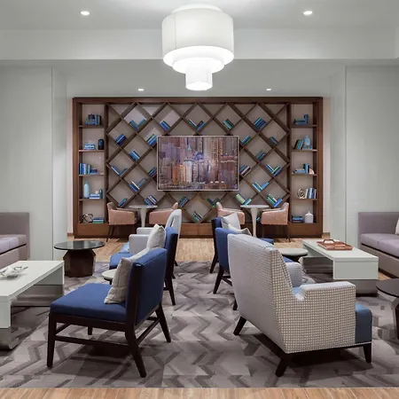 Hampton Mccormick Place Hotel 3*