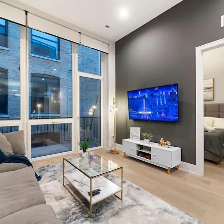 Chic River North 2br 2ba With Private Balcony Apartment *