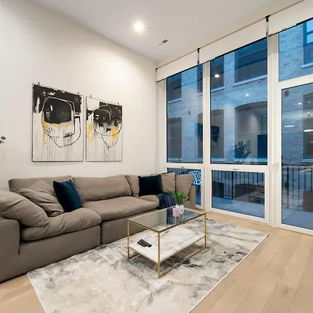 Apartment Chic River North 2br 2ba With Private Balcony