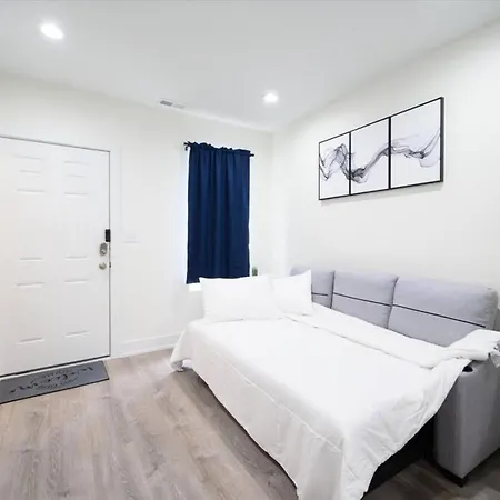Apartment Luxurious, Cozy Beauty 10 Min From Downtown Chi *