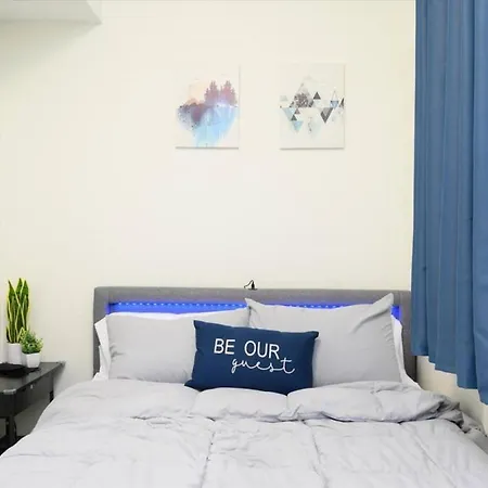 Luxurious, Cozy Beauty 10 Min From Downtown Chi Apartment Chicago