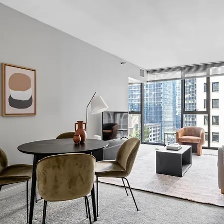 Loop 1br W Gym Pool Lounge 1 Block From L Chi-695 Apartment *