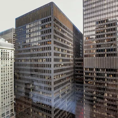 Loop W Roof Deck Nr Michigan Ave Chi-1014 Chicago