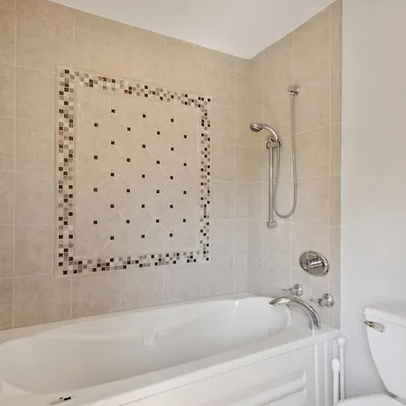 Family-friendly South Loop Escape Chicago