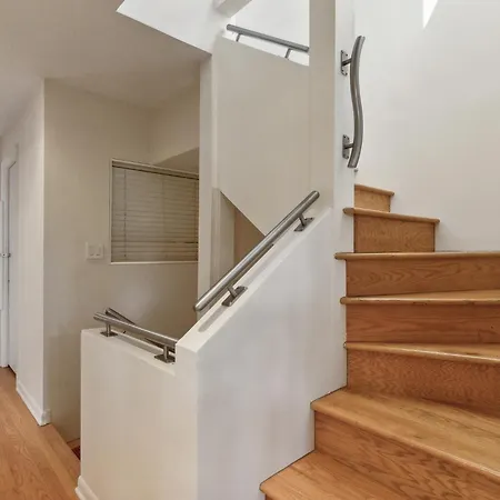 Holiday home Family-friendly South Loop Escape *