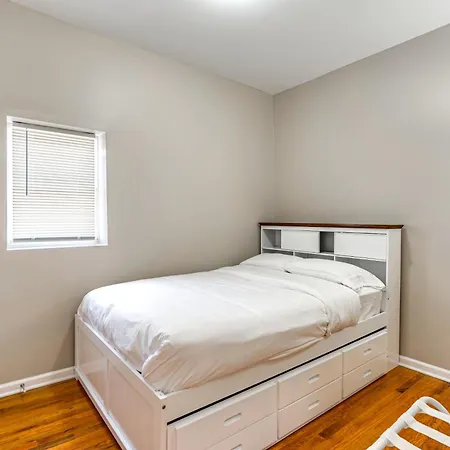 Apartment Bright Near Stadiums And Downtown