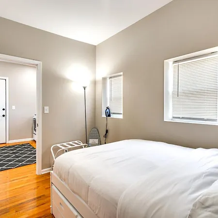 Apartment Bright Near Stadiums And Downtown *