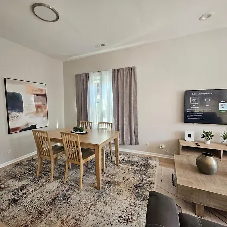 Chic Loft In The Southport Corridor Chicago